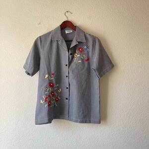 Vintage gingham button up with flower and dragonfly embroidery size large